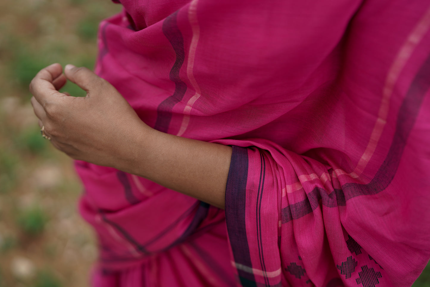 Dusky Petal -Handwoven Jamdhani cotton  saree