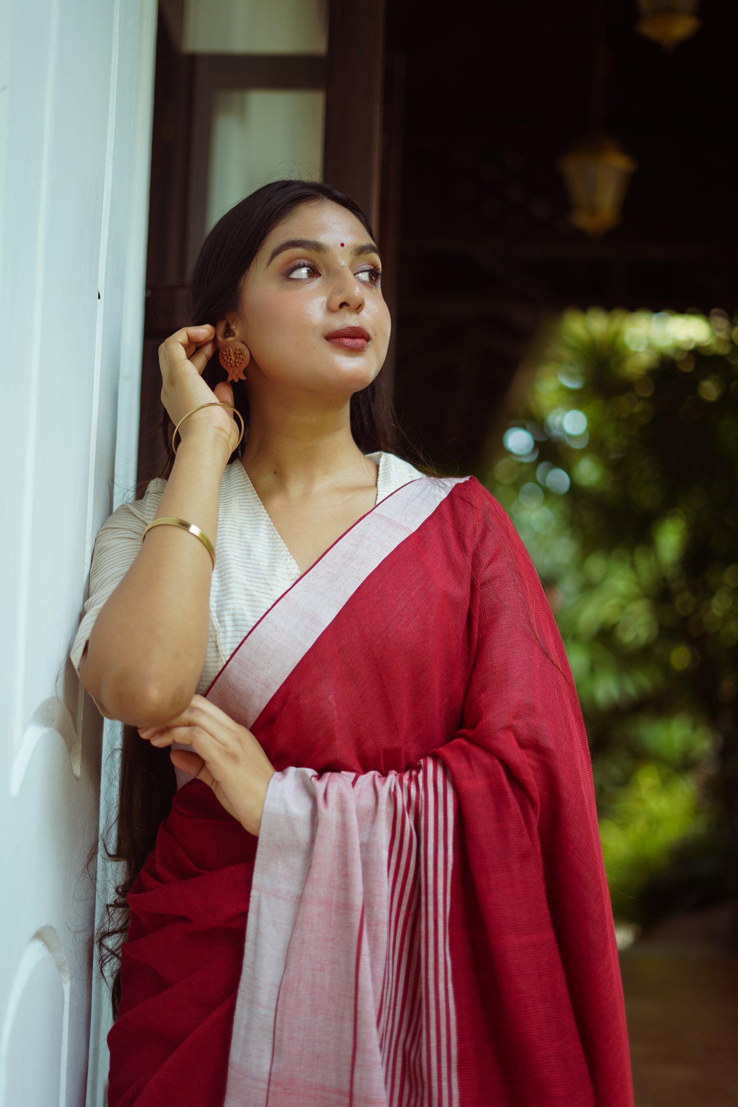 Cherry red- Handwoven dobby cotton saree